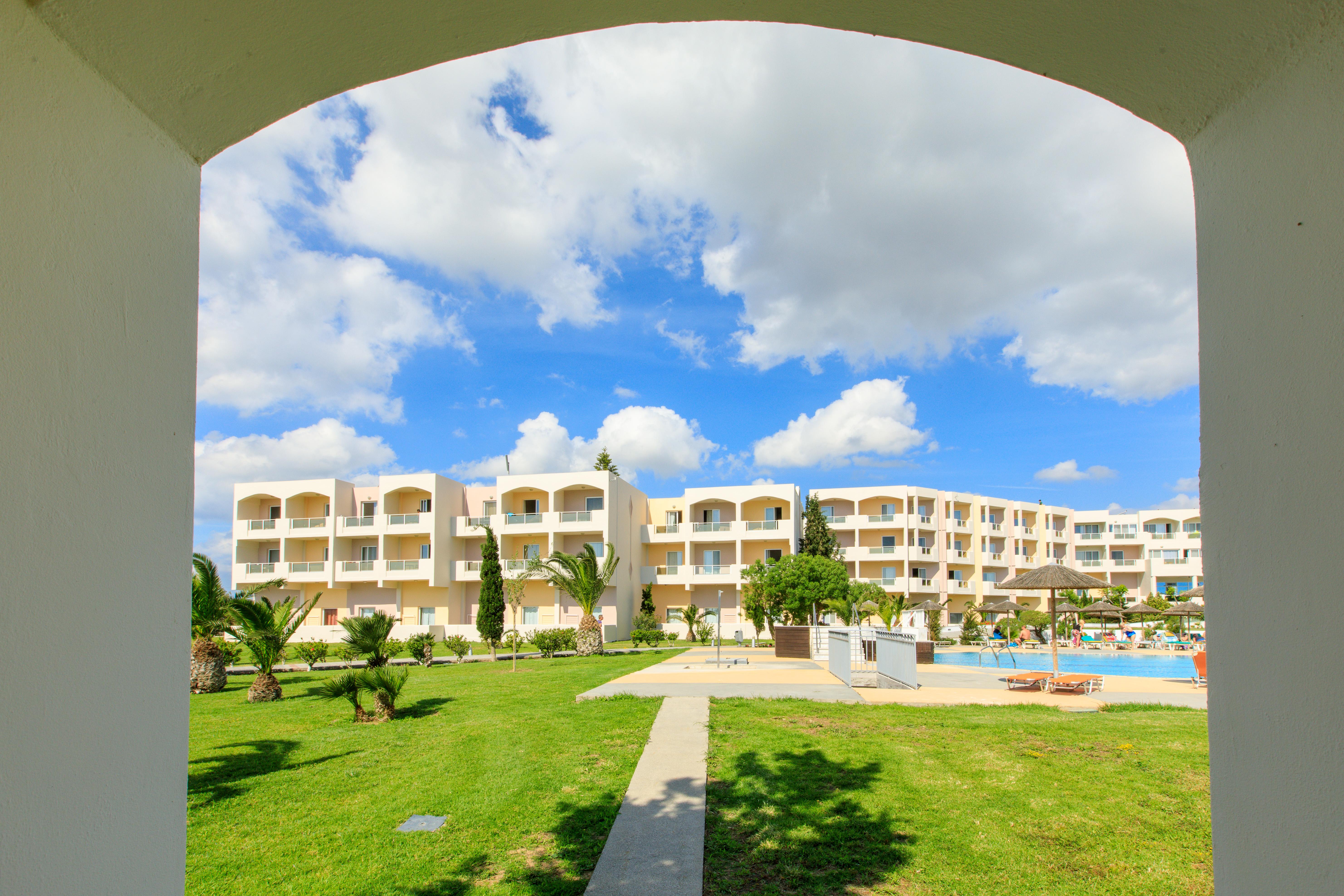 Sovereign Beach Hotel Kardamena  Bagian luar foto